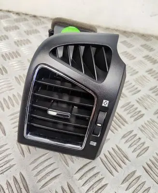 Chevrolet Captiva Dashboard side air vent grill/cover trim 95108270