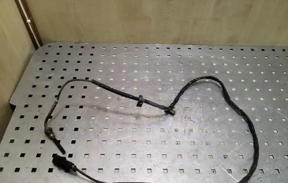 Opel Astra J Exhaust gas temperature sensor 55575971