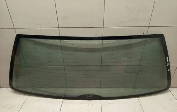 Volkswagen PASSAT B5 Rear windscreen/windshield window 