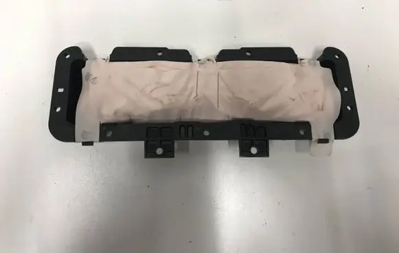 Mercedes-Benz GLS X166 Knee airbag 