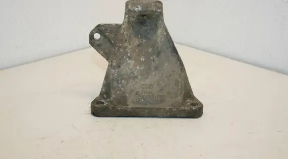 Audi A6 S6 C5 4B Engine mounting bracket 4B0199308
