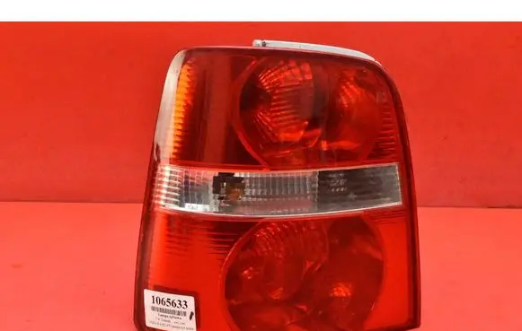 Volkswagen Touran I Rear/tail lights 0000