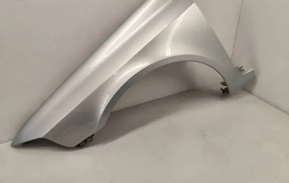 Renault Laguna II Fender 7700417588