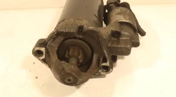 Audi A4 S4 B7 8E 8H Starter motor 0001109064