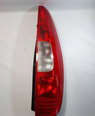 Mitsubishi Colt Rear/tail lights MR957374 27950204 26112005
