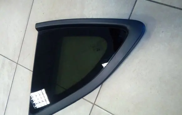 Hyundai Tucson TL Rear side window 43R000392 NE69572