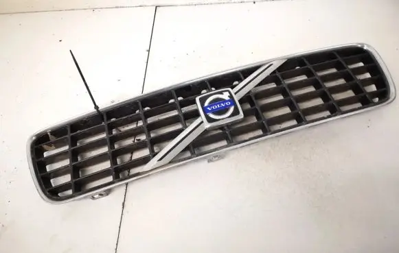 Volvo S60 Front grill 9151881 9190740