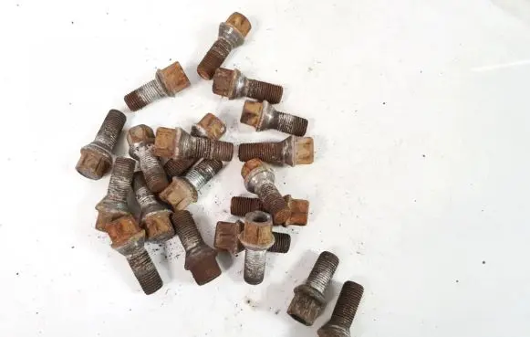Skoda Octavia Mk1 (1U) Nuts/bolts 