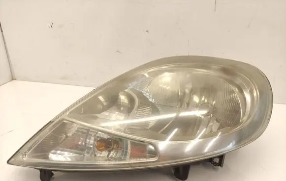 Renault Trafic II (X83) Headlight/headlamp 8200701354 89313970 93859829