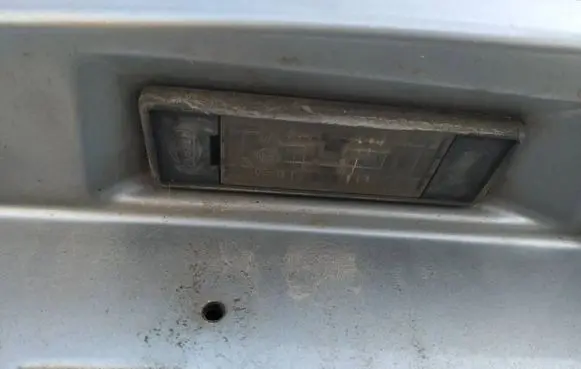 Nissan Primera Number plate light