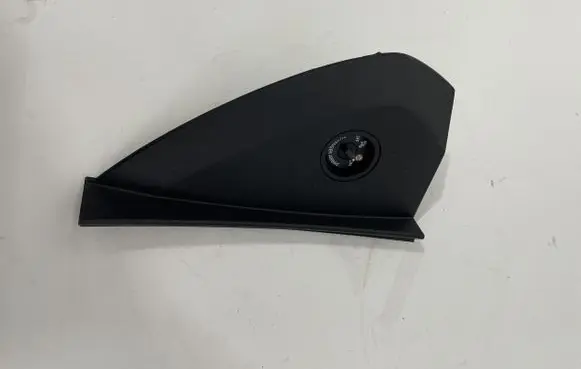 Renault Trafic III (X82) Dashboard side end trim 689200744R 689200668R