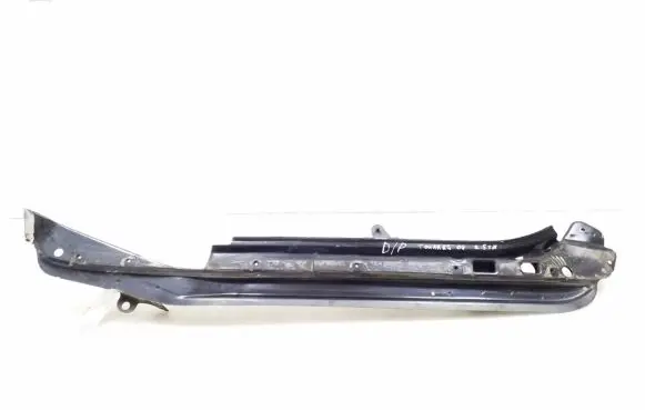 Volkswagen Touareg I Fender mounting bracket 7L6805920B