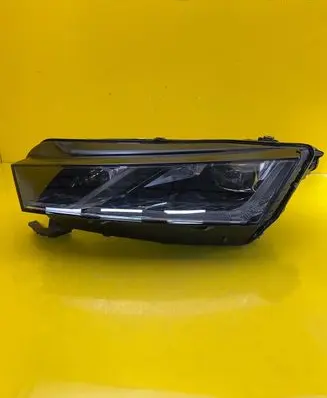 Skoda Octavia Mk4 Headlight/headlamp 5E4941015A