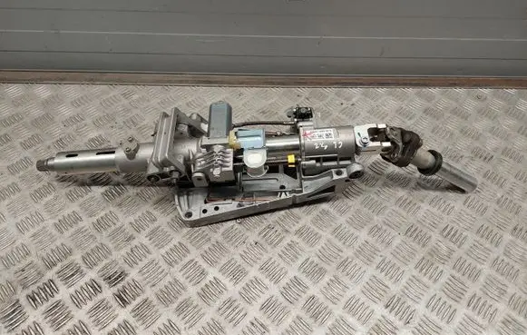 Mercedes-Benz CLS C218 X218 Steering wheel axle A2124602816 204462206