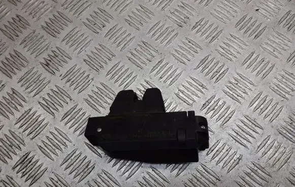 Peugeot 407 Tailgate exterior lock 9653208080