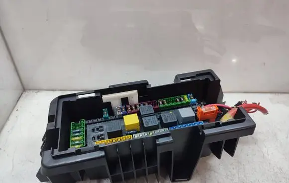 Mercedes-Benz GL X166 Fuse module