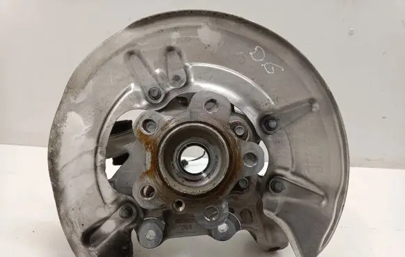 BMW 5 G30 G31 Rear wheel hub 6899154 8838134 6866334