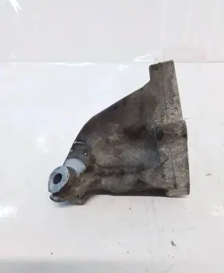 Mercedes-Benz CLS C219 Engine mounting bracket A6422230104 AC46000