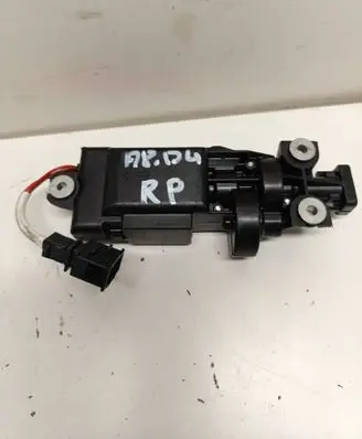 Audi A8 S8 D4 4H Seat belt adjustment motor 4H0857833 B1081070 200612A6