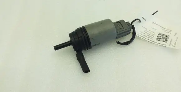 BMW 5 E60 E61 Windscreen/windshield washer pump 6934159 67126934159