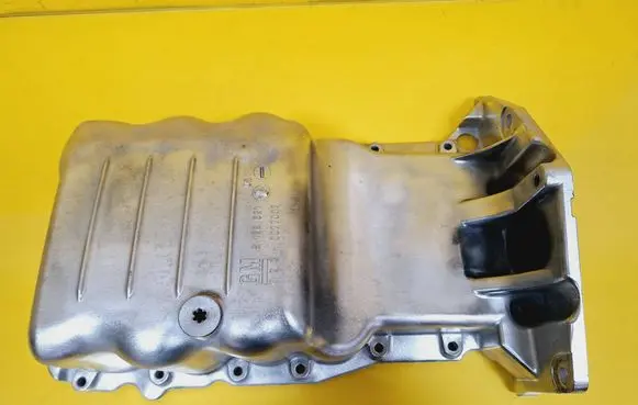 Opel Corsa D Oil sump 9128621