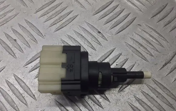 Volkswagen PASSAT B5.5 Brake pedal sensor switch 1K2945611