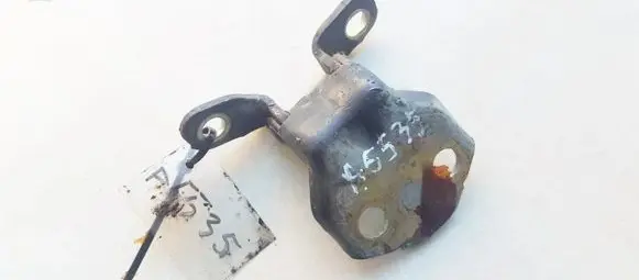 KIA Spectra Front door upper hinge