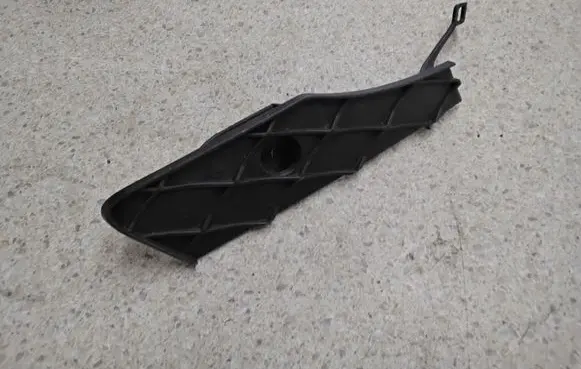 Mercedes-Benz GLK (X204) Front tow hook cap/cover A2048851124
