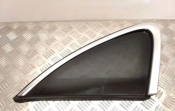 Porsche Macan (95B) Rear side window 95B845297