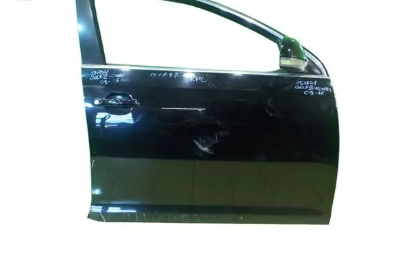 Volkswagen Golf VI Front door PRZOD PRAWE