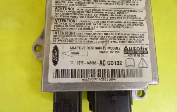 Ford Mondeo Mk III Airbag control unit/module 3S7T-14B056-AC 3S7T14B056AC CD132