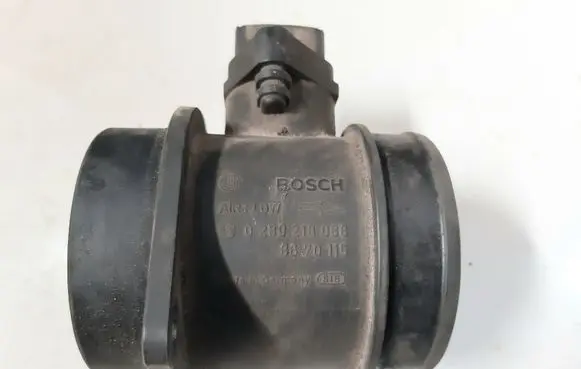 Volvo V70 Mass air flow meter 0280218088