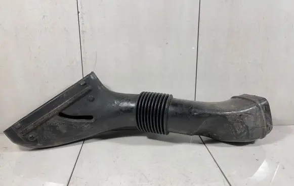 Volvo S60 Air intake hose/pipe 8638624