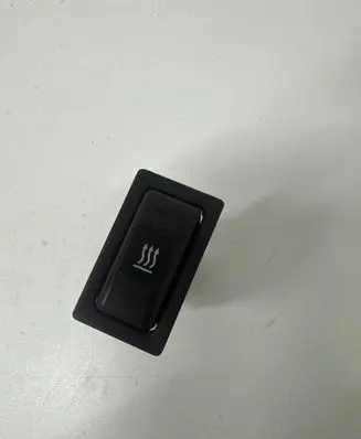 Toyota Avensis T250 Windscreen/window heater switch 153337