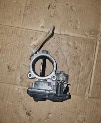 BMW 5 F10 F11 Throttle body valve 10378517