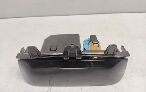 Peugeot 508 RXH Ashtray (front) 9686445477