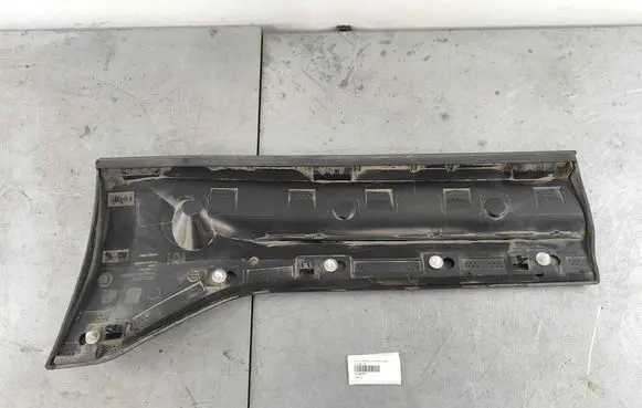 Volvo C40 Rear door trim (molding) 31448319 32409187