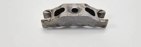 Volkswagen Golf VI Fuel Injector clamp holder 03L216V300
