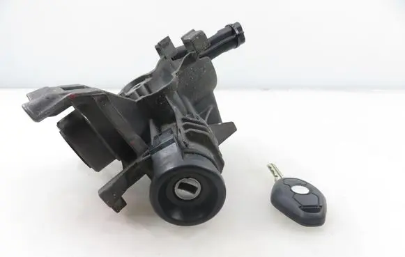 BMW 5 E39 Ignition lock 1095824