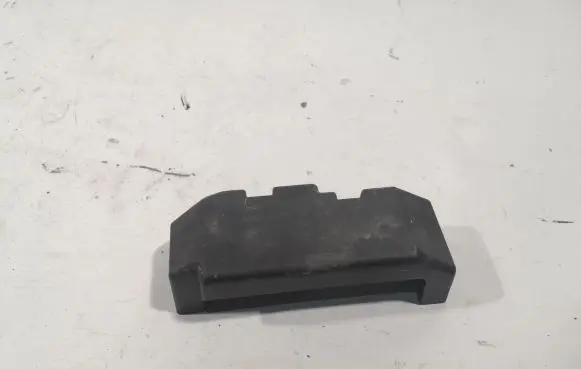 Opel Astra J Fuse box cover 13302322