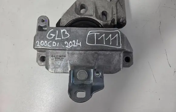Mercedes-Benz GLB X247 Gearbox mounting bracket A1772407300