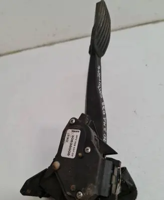 Volvo V70 Accelerator throttle pedal 30636006 040903 6PV00853703