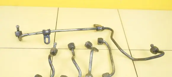Ford Transit Fuel injector supply line/pipe 21SP43