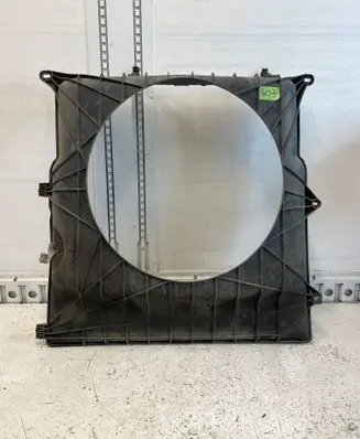 Iveco Daily 5th gen Radiator cooling fan shroud 5801264636