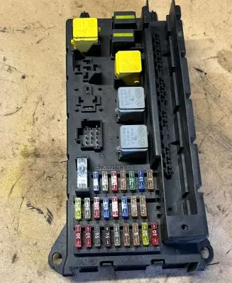 Mercedes-Benz Sprinter W906 Fuse module A9065454301 5B0UJ0107 0035420219