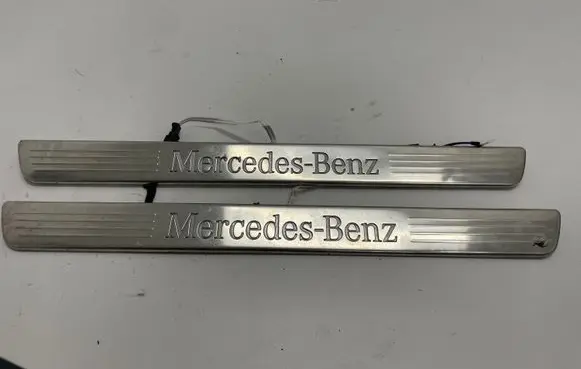 Mercedes-Benz GLA H247 Front sill trim cover A1776809705 A1776801105
