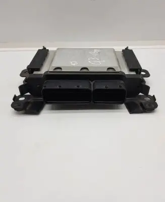 Audi Q3 8U Engine control unit/module 0261S09879 81095S680T 6L860S1960
