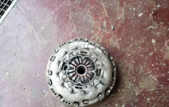 Toyota Avensis T270 Clutch set kit
