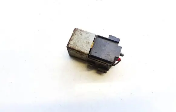 Volkswagen Golf II Other relay 171906383 22205007