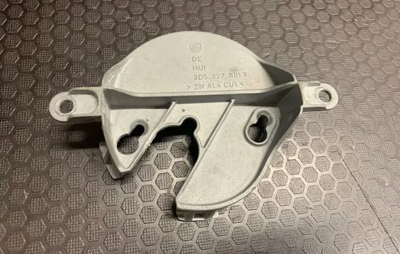 Volkswagen Phaeton Loading door exterior handle/bracket 3D5827601B